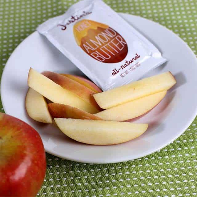 HONEY ALMOND BUTTER AND APPLE SLICES