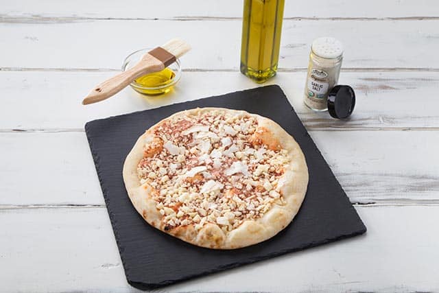 Pizza with peperoni