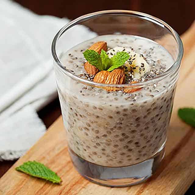 EGGNOG CHIA PUDDING