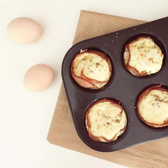 Breakfast ham and egg cups