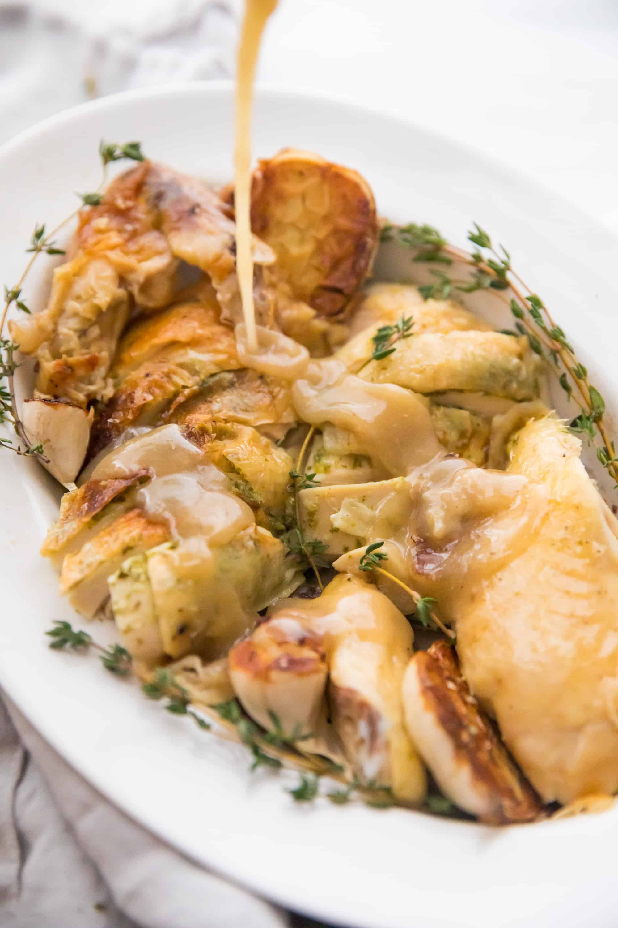 Slow Cooker Garlic Chicken with Gravy Pour
