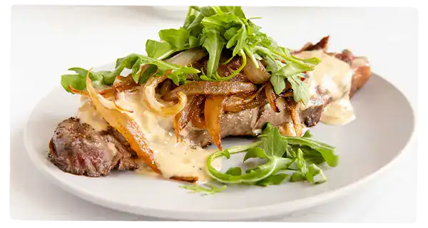 steak with onions and cream sauce