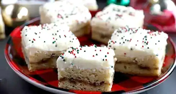 Snickerdoodle Cookie Bars with Eggnog Buttercream