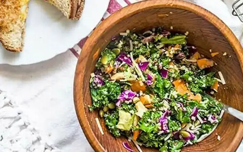 Crunchy Kale & Quinoa Salad
